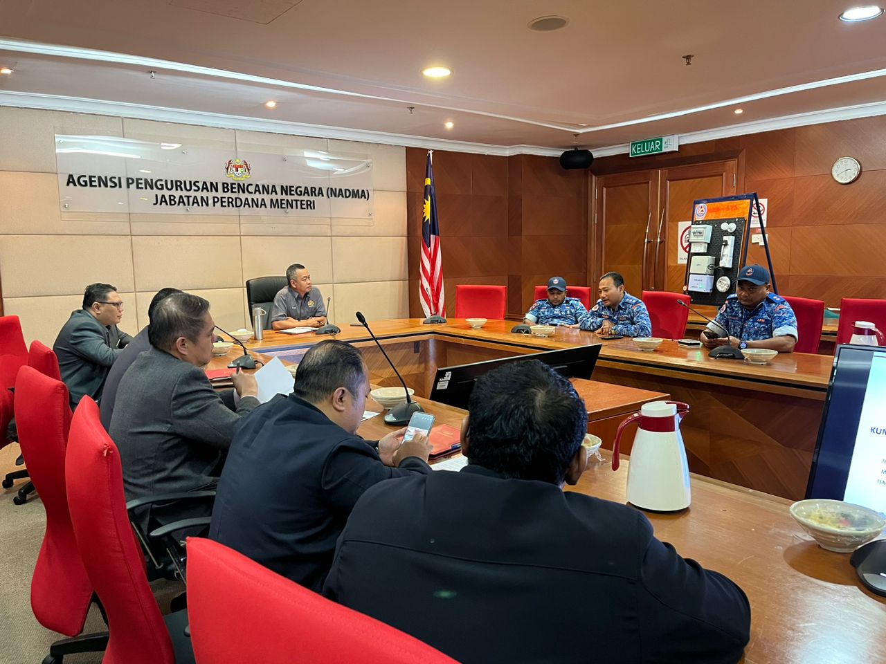  Sesi Pembentangan Projek Home Alert Disaster System (HAD-SYS) bagi Pertandingan Kumpulan Invovatif dan Kreatif (KIK) dari APM Negeri Sembilan